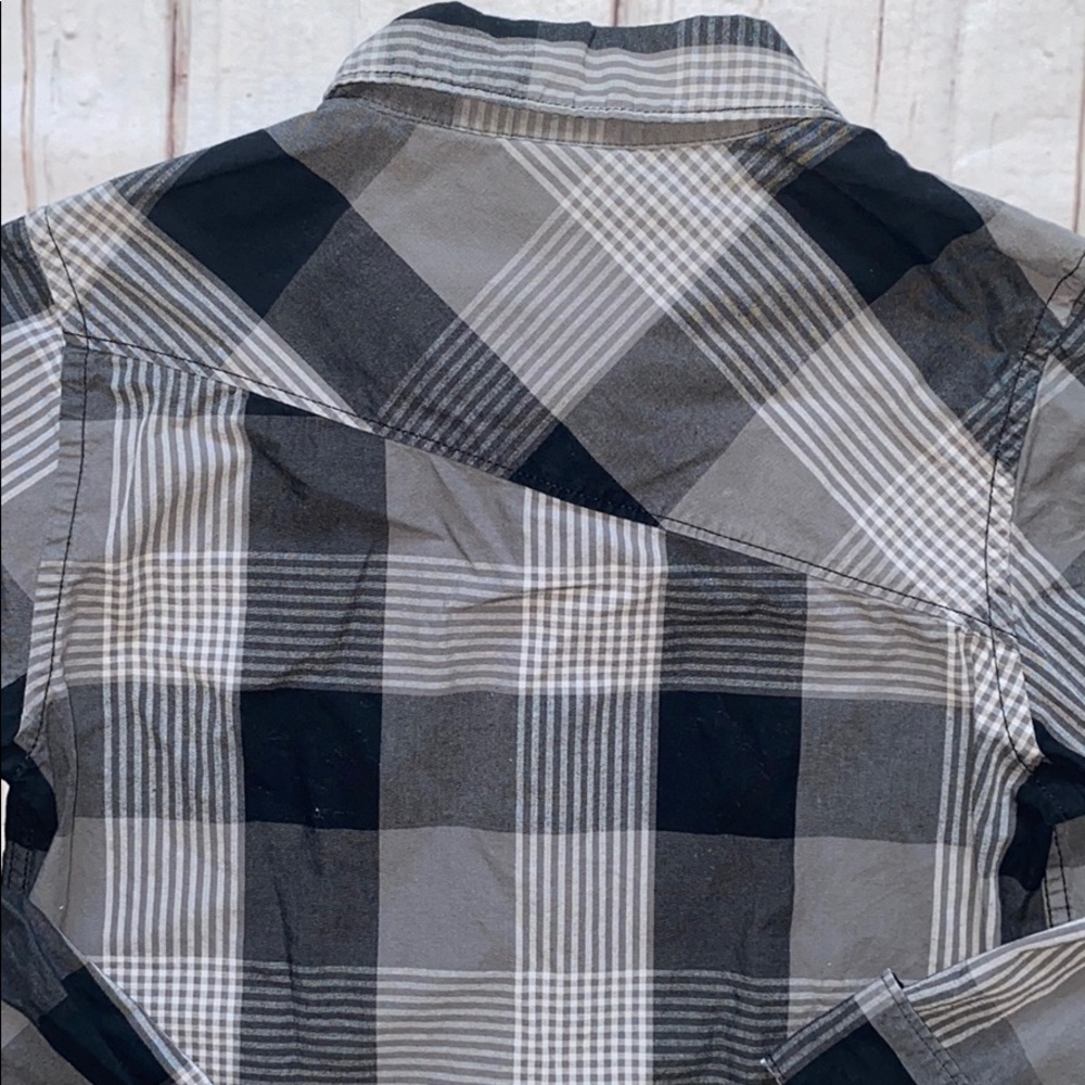 BOYS Shaun White button-up - Picture 7 of 7